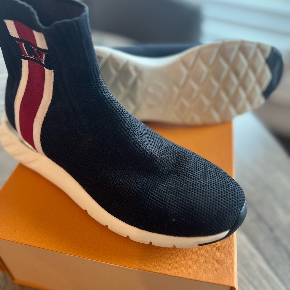 Black and Red Sock Sneakers. Authentic limited edition Louis Vuitton eu size 37